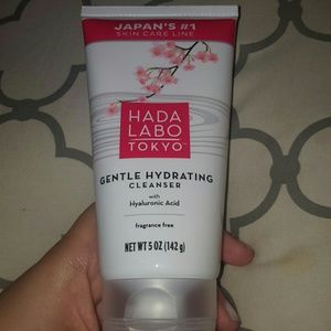 Hada Labo Tokyo gentle hydrating cleanser